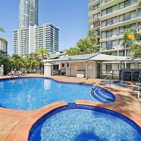 Anacapri Holiday Resort Apartments Surfers Paradise Bagian luar foto