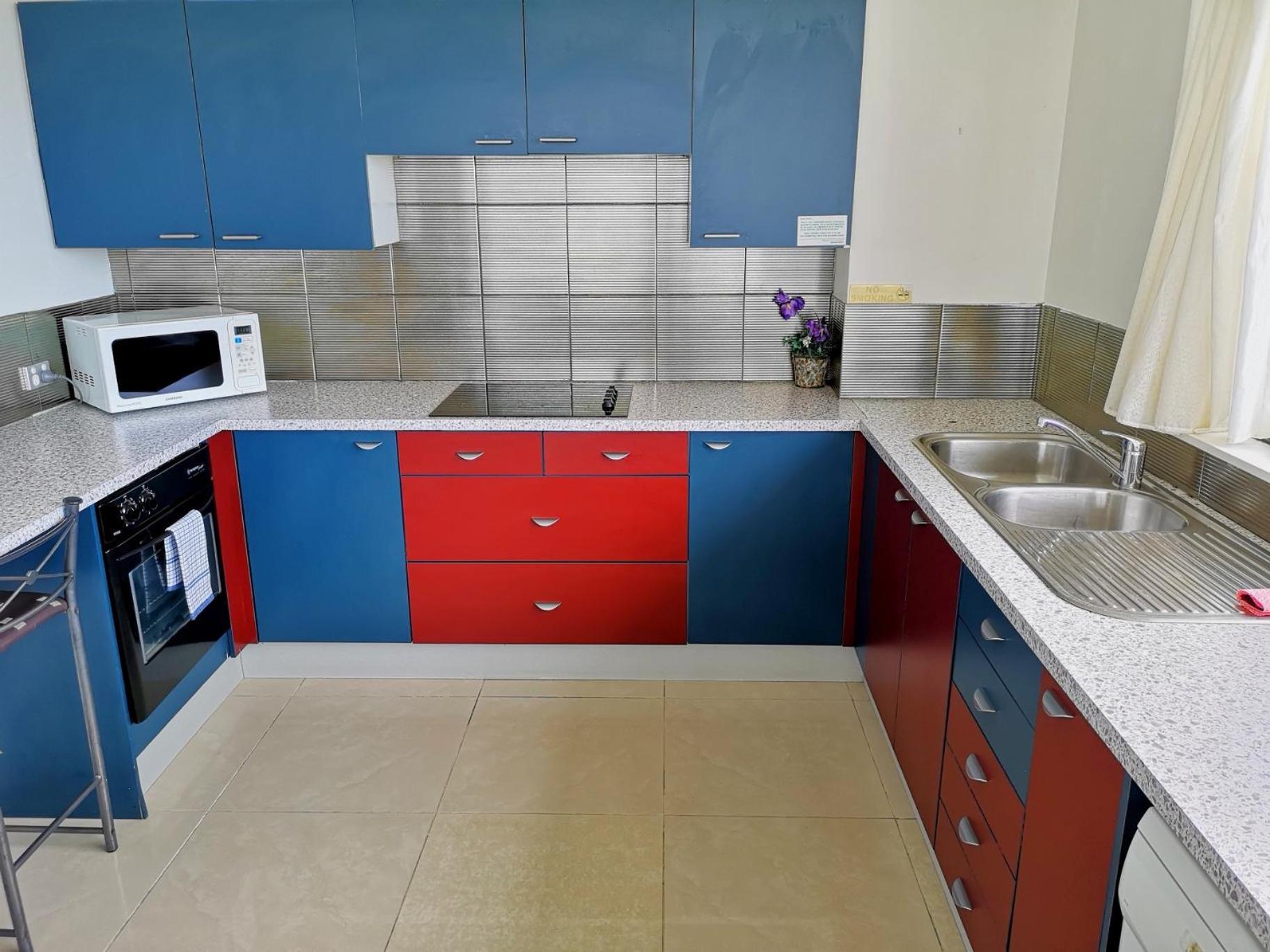 Anacapri Holiday Resort Apartments Surfers Paradise Bagian luar foto