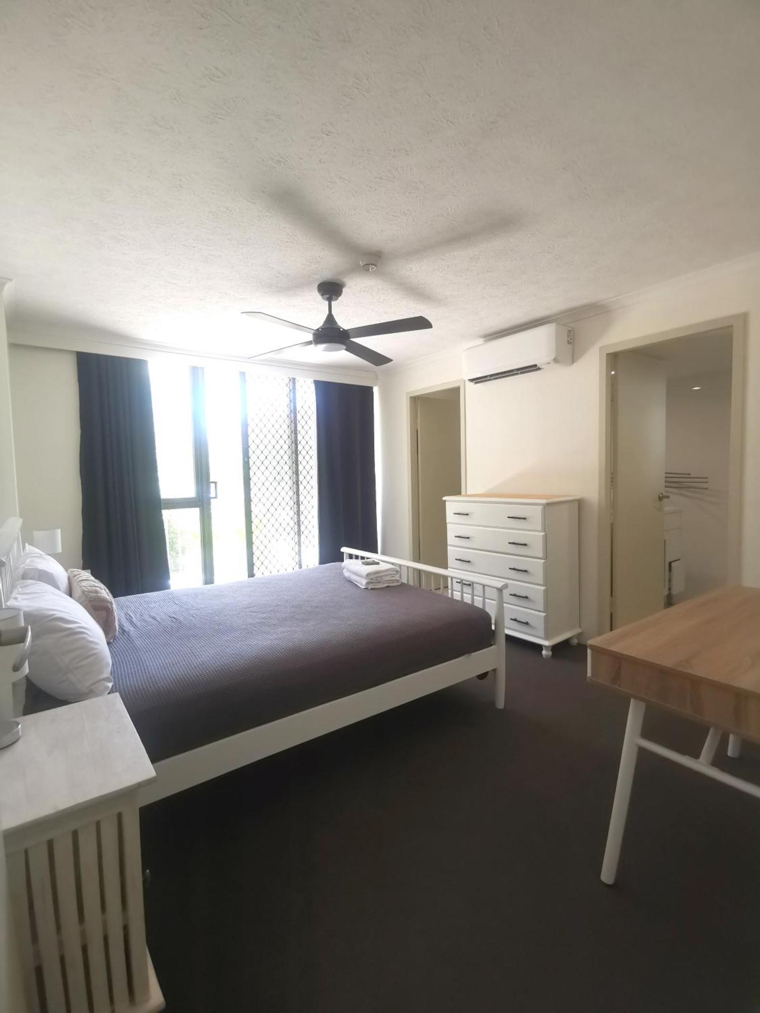 Anacapri Holiday Resort Apartments Surfers Paradise Bagian luar foto