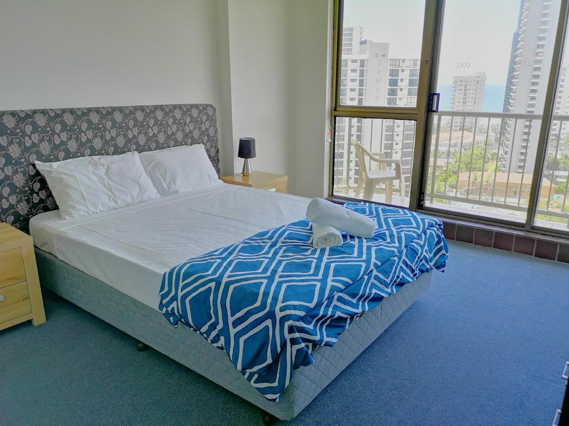 Anacapri Holiday Resort Apartments Surfers Paradise Bagian luar foto