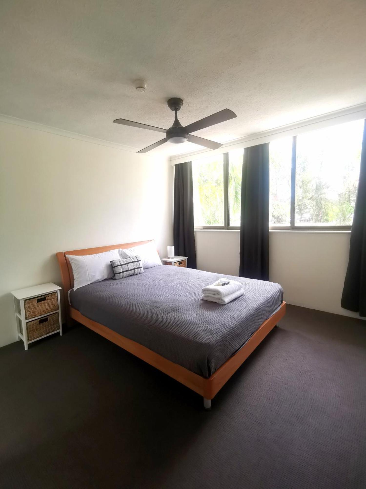 Anacapri Holiday Resort Apartments Surfers Paradise Bagian luar foto