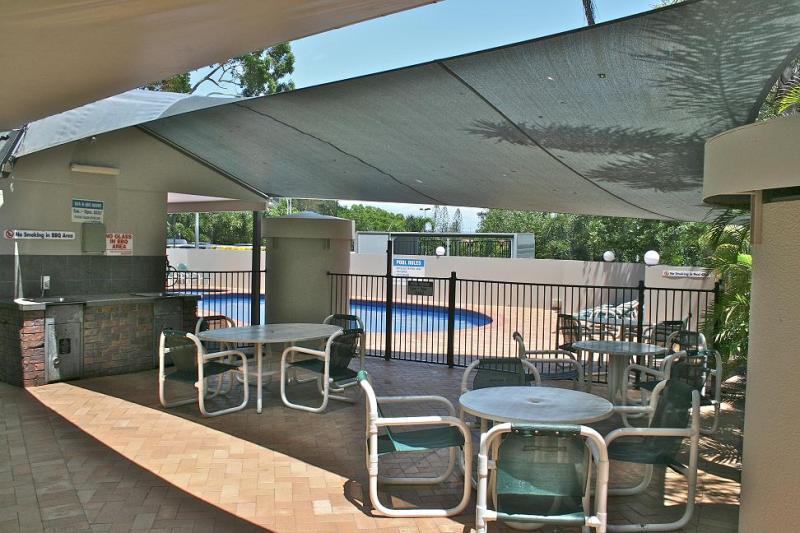 Anacapri Holiday Resort Apartments Surfers Paradise Bagian luar foto
