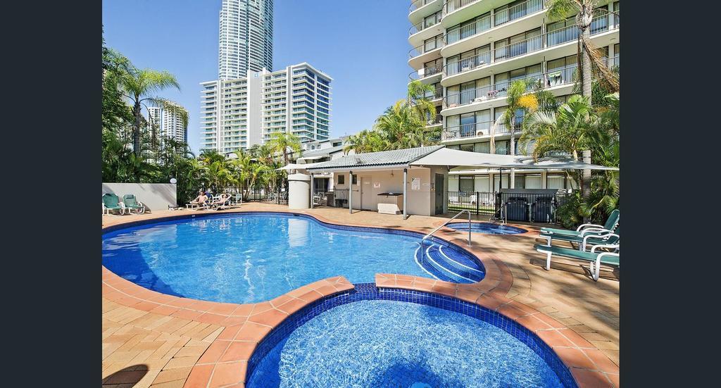 Anacapri Holiday Resort Apartments Surfers Paradise Bagian luar foto