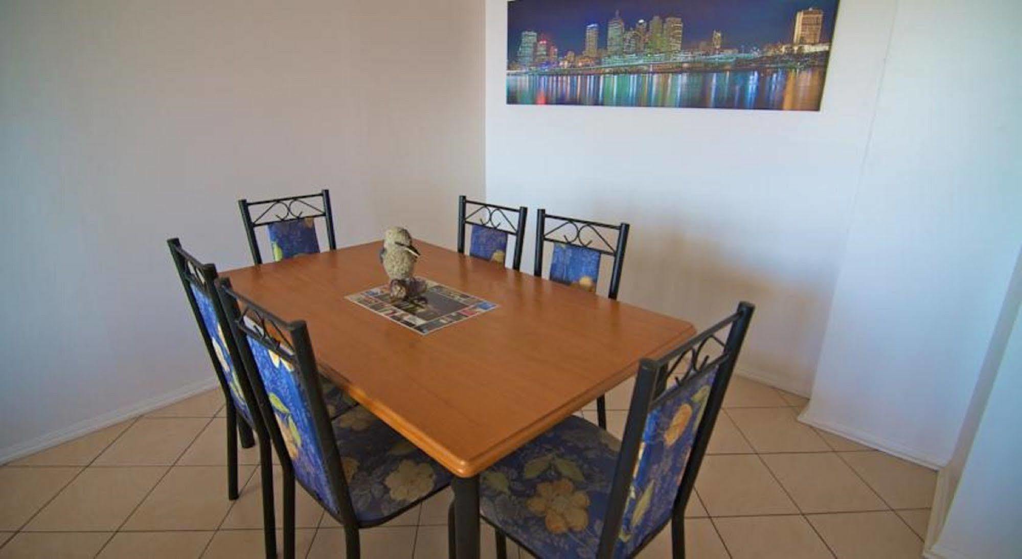 Anacapri Holiday Resort Apartments Surfers Paradise Bagian luar foto