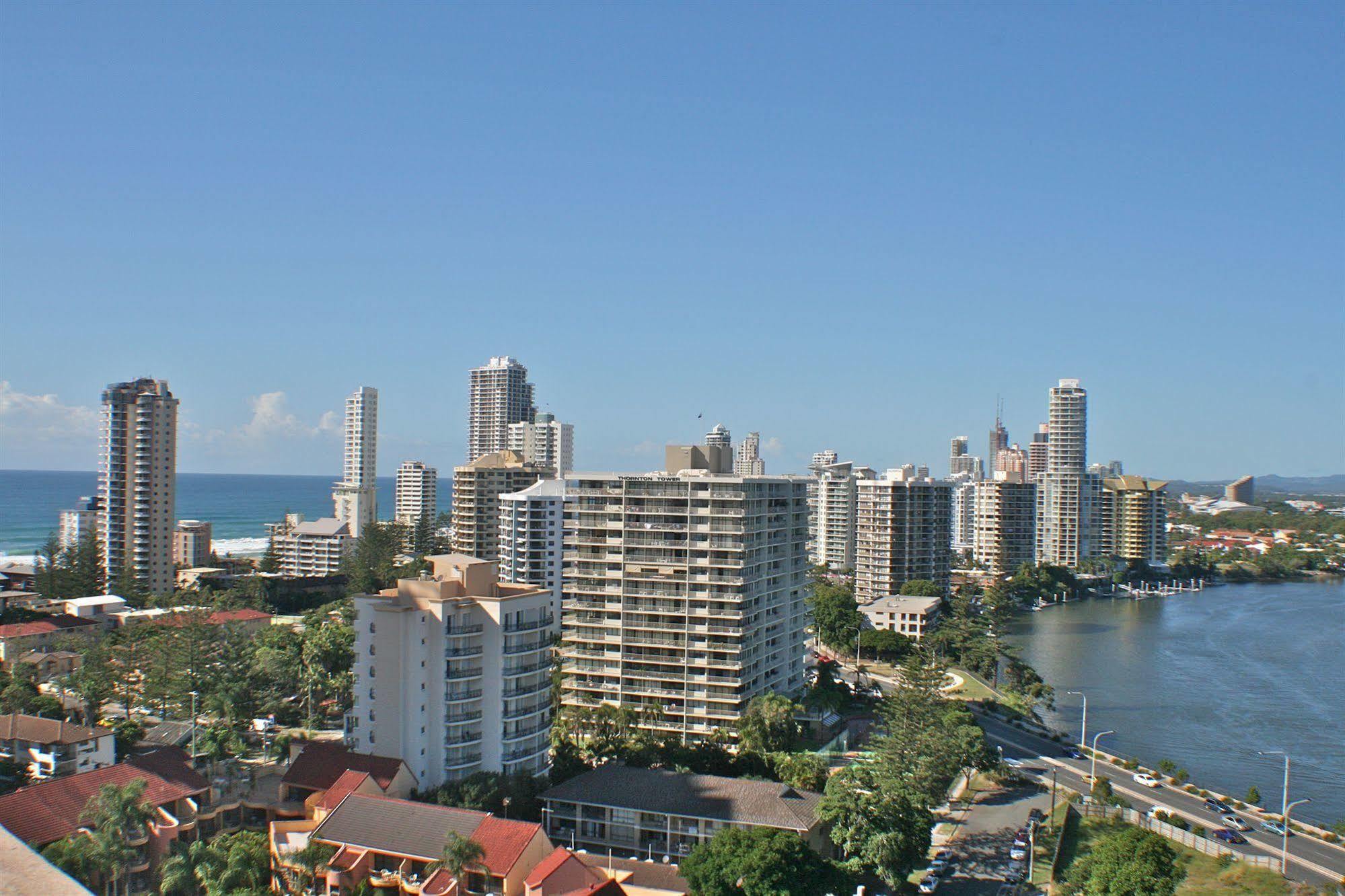 Anacapri Holiday Resort Apartments Surfers Paradise Bagian luar foto