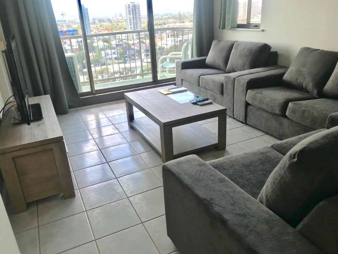 Anacapri Holiday Resort Apartments Surfers Paradise Bagian luar foto