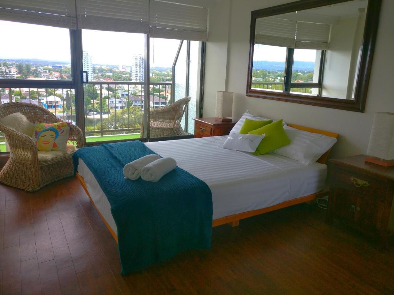 Anacapri Holiday Resort Apartments Surfers Paradise Bagian luar foto