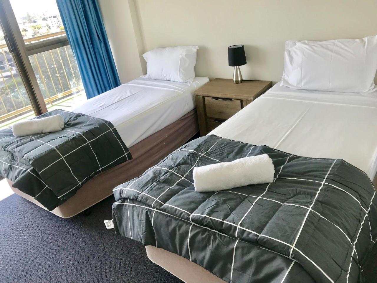 Anacapri Holiday Resort Apartments Surfers Paradise Bagian luar foto
