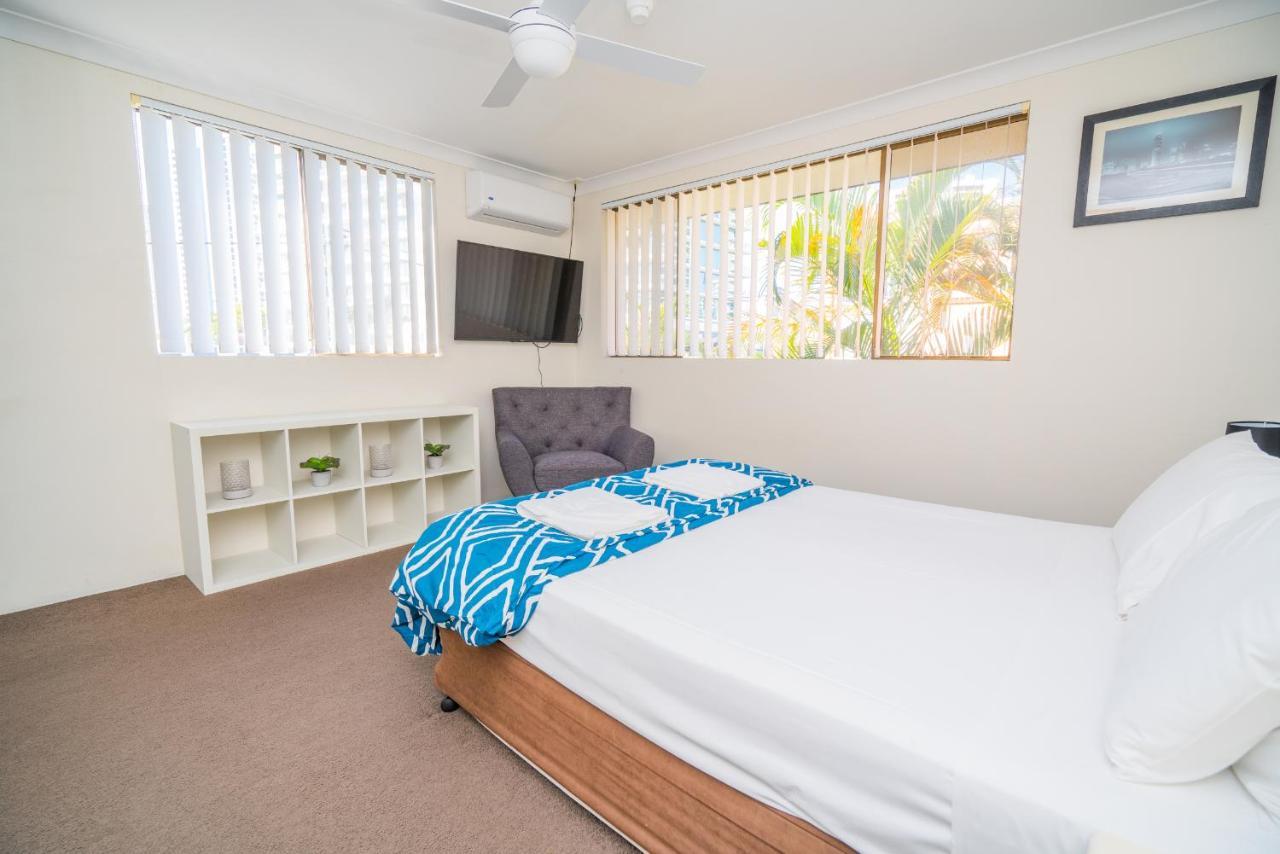 Anacapri Holiday Resort Apartments Surfers Paradise Bagian luar foto